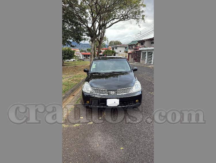 Nissan TIIDA 2007