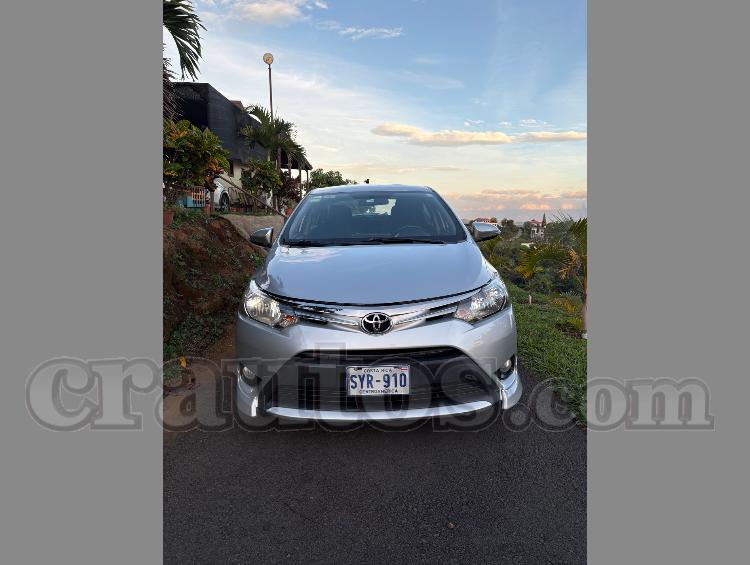 Toyota YARIS S 2014