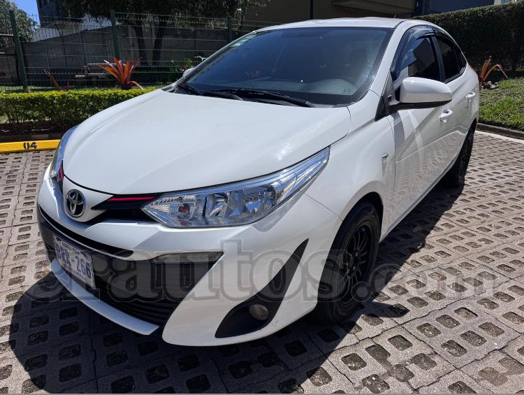Toyota YARIS E 2019