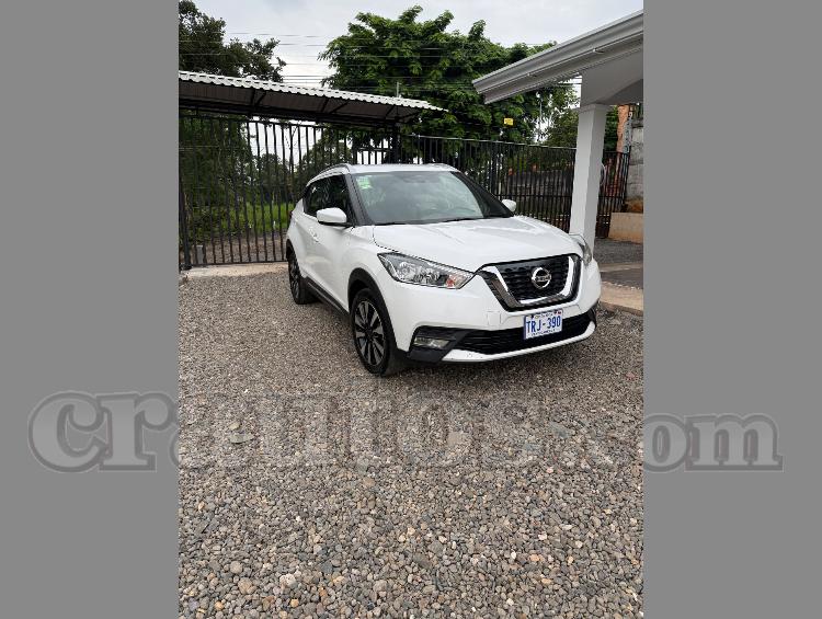 Nissan KICKS 2018