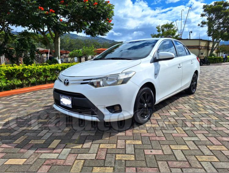 Toyota YARIS 2017