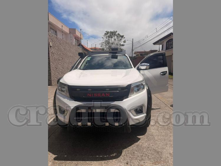 Nissan FRONTIER NP300 2017