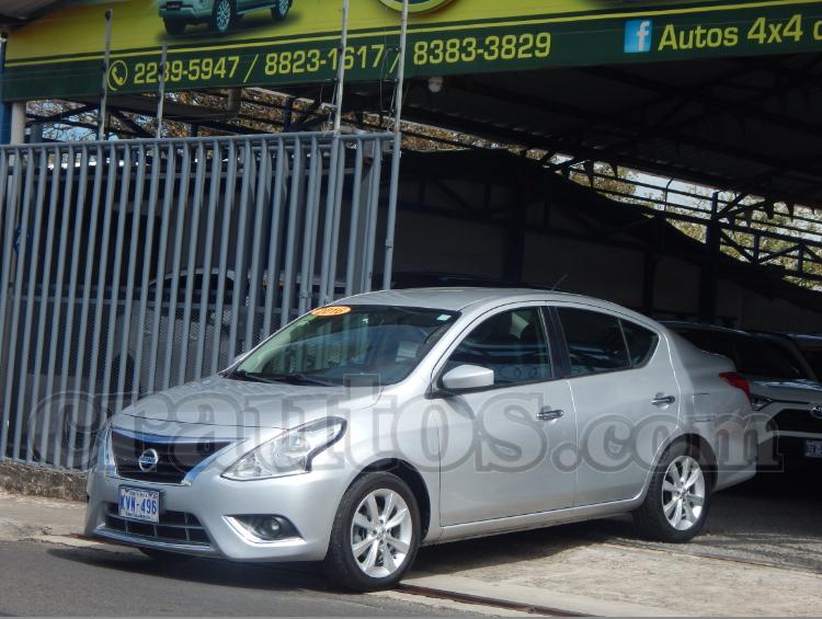 Nissan VERSA 2016