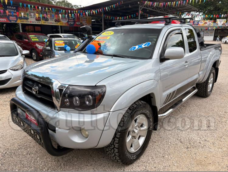 Toyota TACOMA 2005