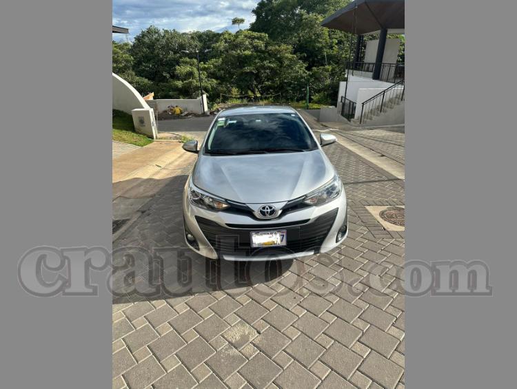Toyota YARIS 2020