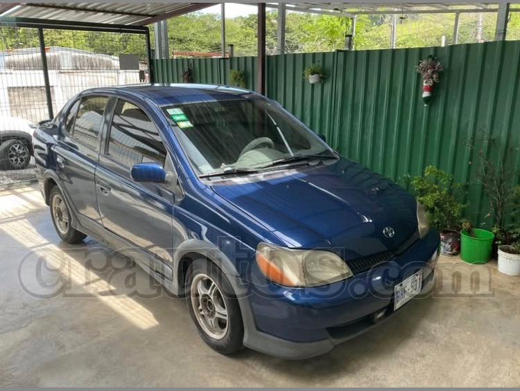 Toyota ECHO 2001