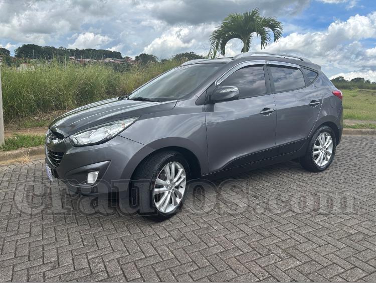 Hyundai TUCSON 2012
