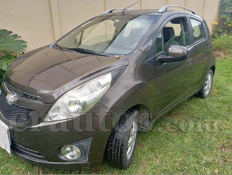Chevrolet SPARK LT 2012