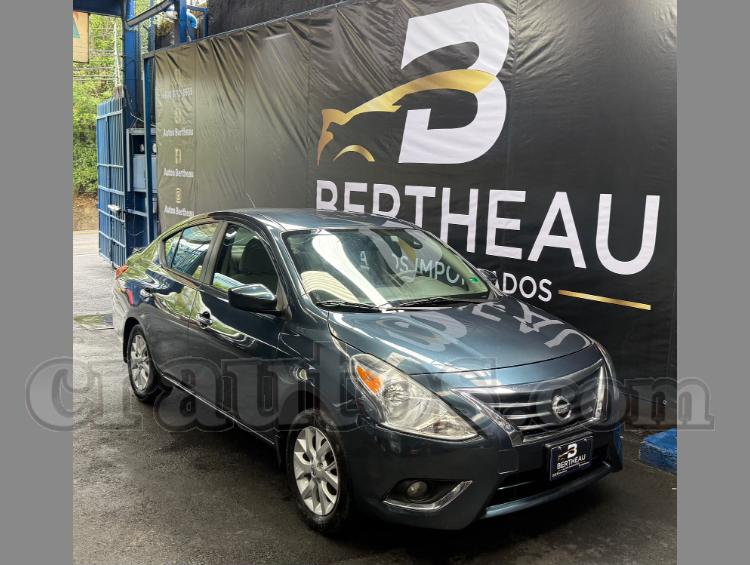 Nissan VERSA SV 2016