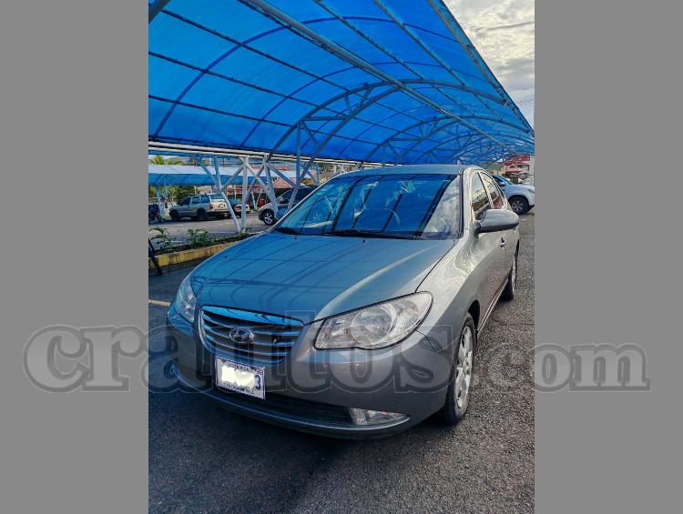 Hyundai ELANTRA GLS 2011