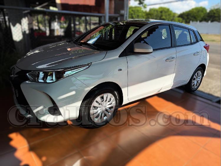 Toyota YARIS E 2021