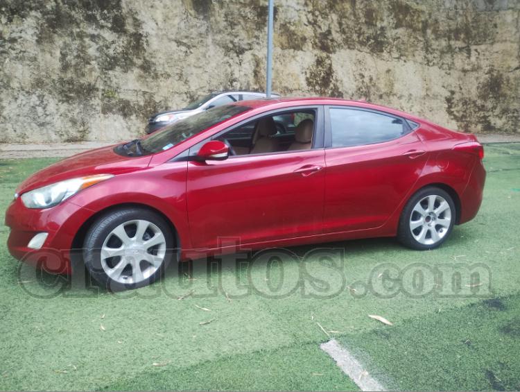 Hyundai ELANTRA 2011