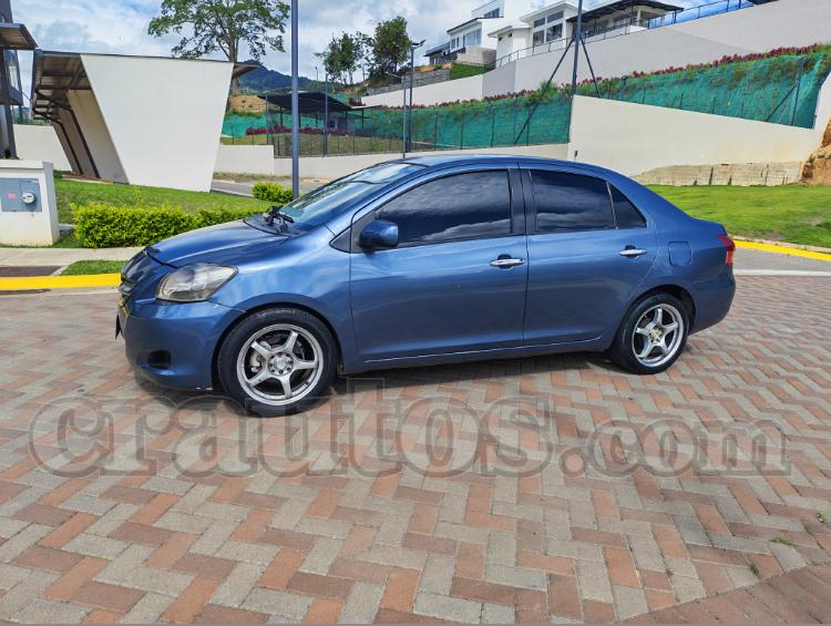 Toyota YARIS 2007