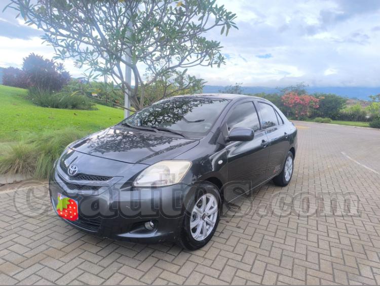 Toyota YARIS 2007