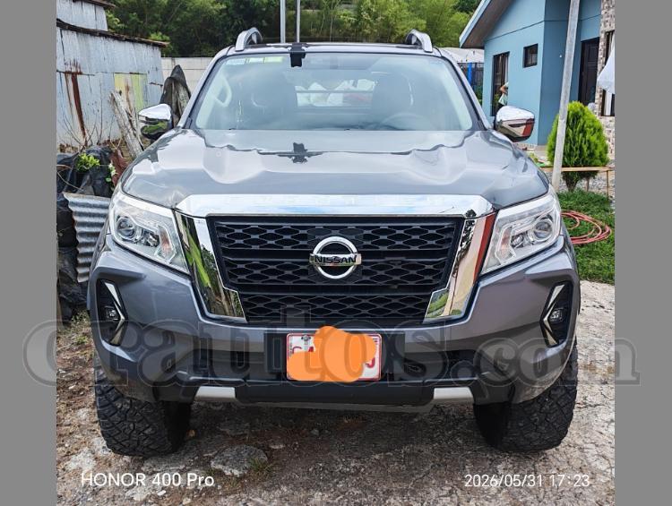 Nissan FRONTIER NP300 2017