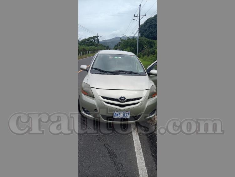 Toyota YARIS 2007