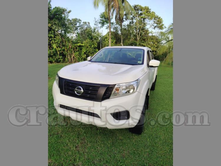 Nissan FRONTIER 2020