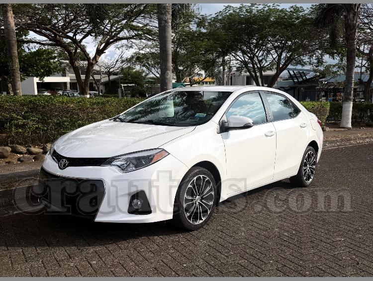 Toyota COROLLA SPORT 2015