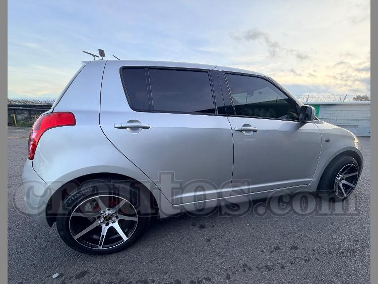 Suzuki SWIFT 2009