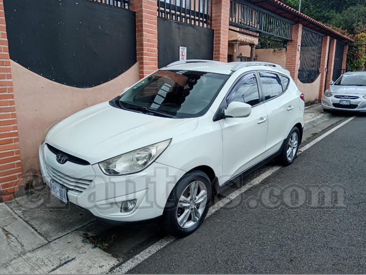 Hyundai TUCSON GLS 2012