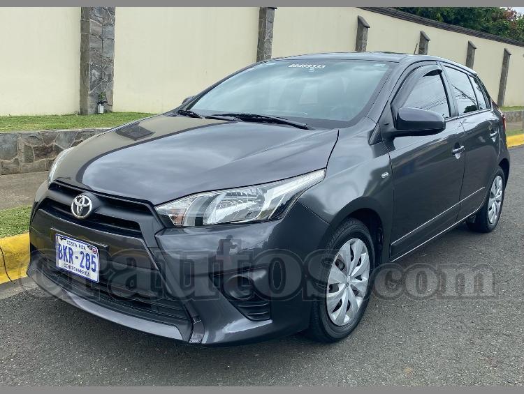 Toyota YARIS 2016