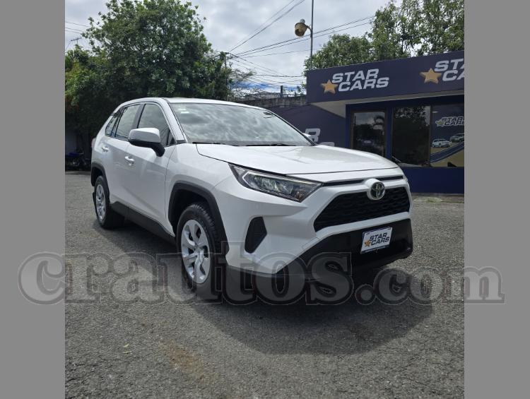 Toyota RAV4 LE 2022
