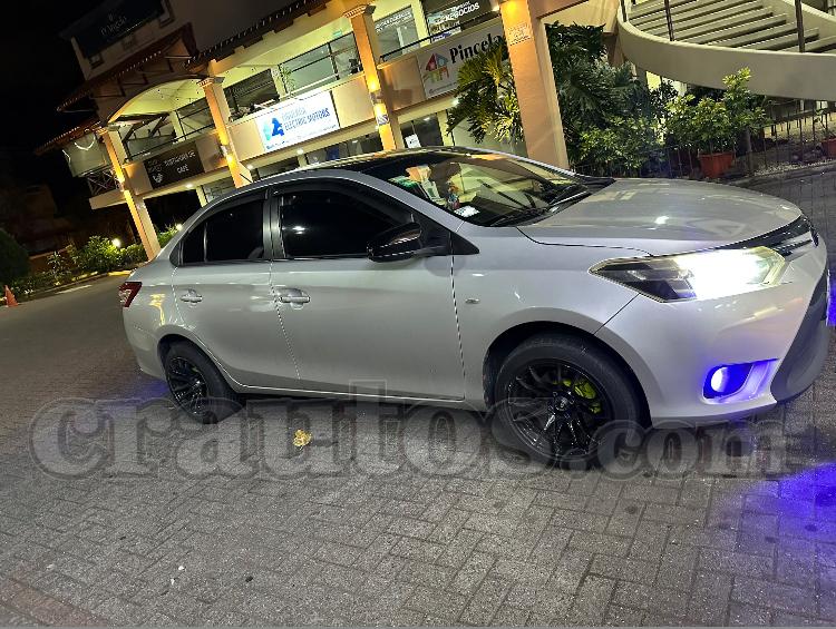 Toyota YARIS 2017