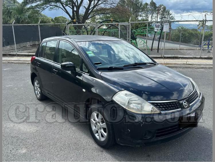 Nissan TIIDA 2009