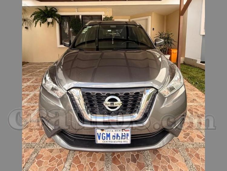Nissan KICKS 2020