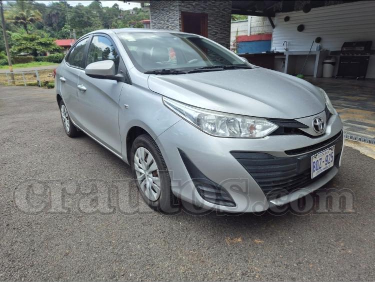 Toyota YARIS 2019