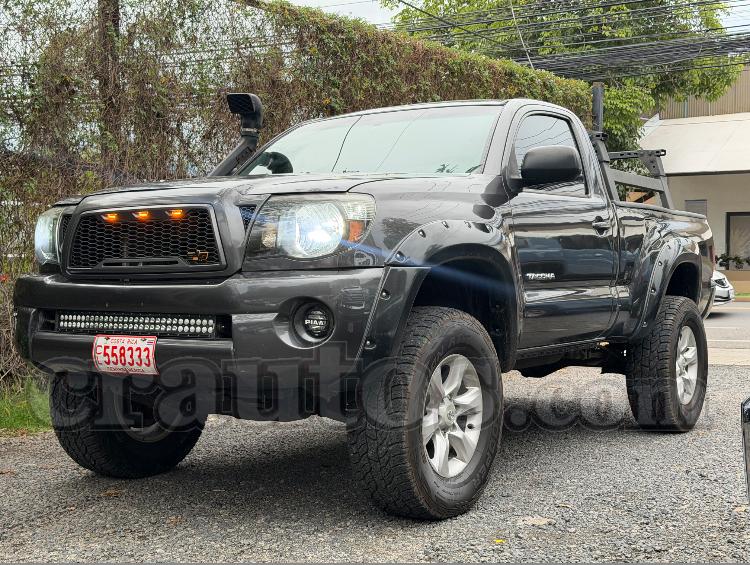Toyota TACOMA 2011