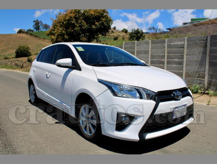 Toyota YARIS S 2015