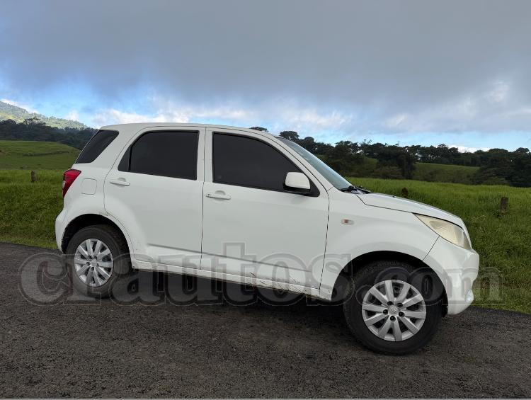 Daihatsu TERIOS 2006