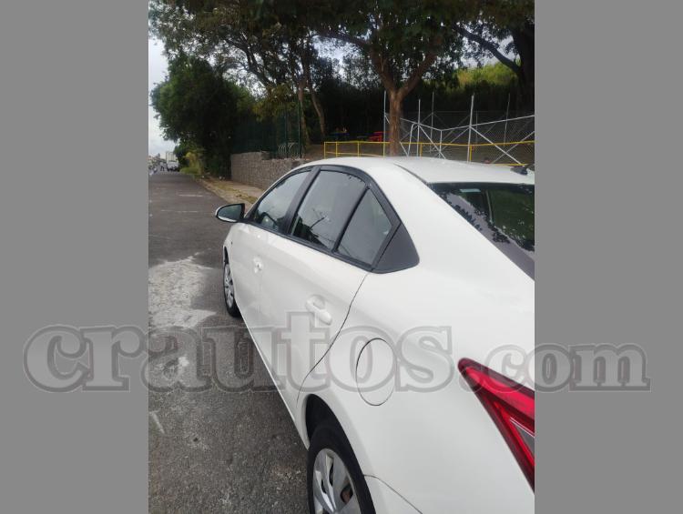 Toyota YARIS 2017