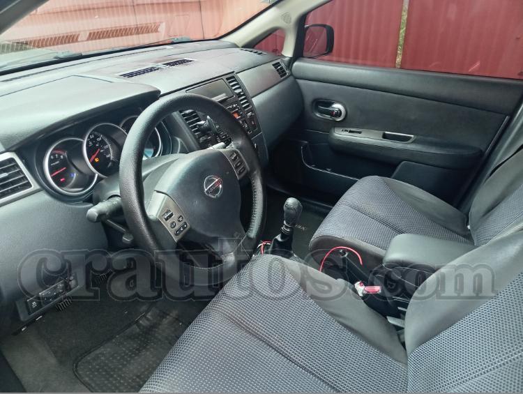 Nissan TIIDA 2010