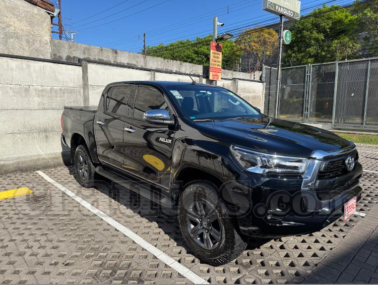 Toyota HILUX SRV 2023
