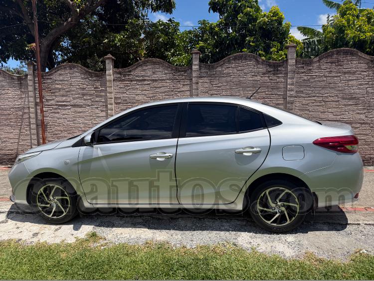 Toyota YARIS 2022