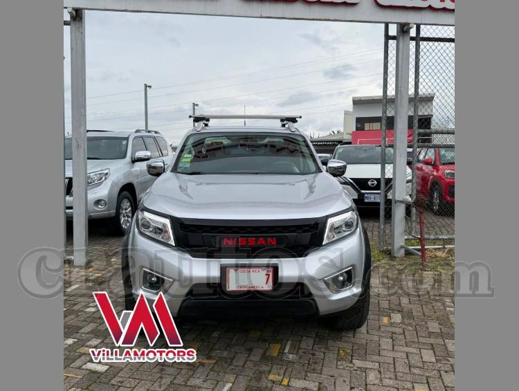 Nissan FRONTIER NP300 2017