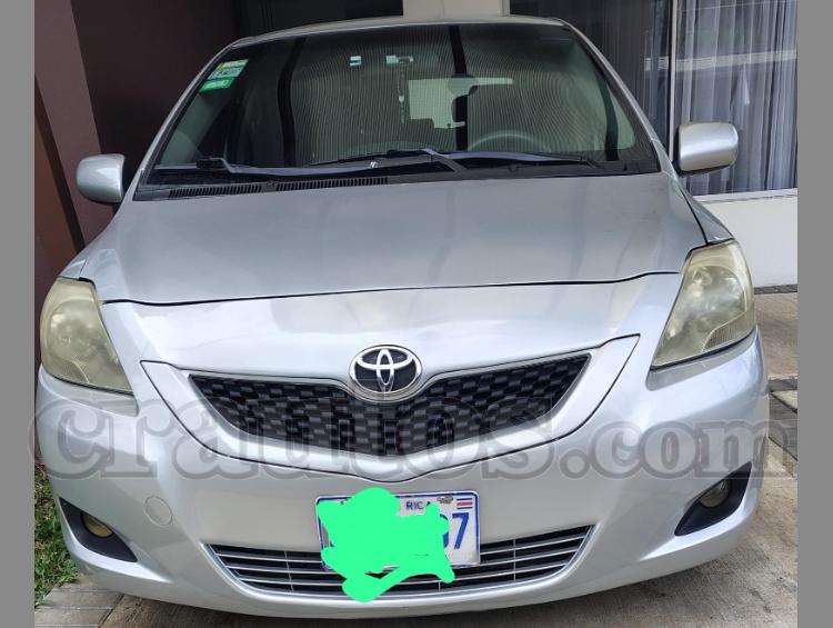 Toyota YARIS 2009